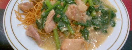 Mie Titi is one of Wisata Kuliner Makassar.