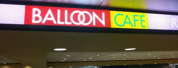 Balloon Café is one of Tempat yang Disukai Joao.