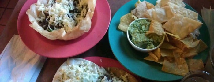 Carbon Live Fire Mexican Grill is one of Posti che sono piaciuti a Bryce.