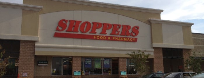 Shoppers Food Warehouse is one of Locais salvos de Jennifer.
