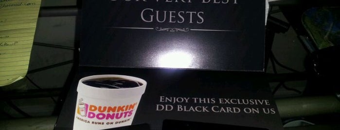 Dunkin' is one of Chesterさんのお気に入りスポット.