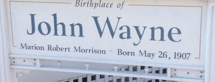 John Wayne Birthplace Museum is one of Orte, die John gefallen.