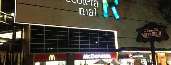 Recoleta Urban Mall is one of Consume hasta morir.