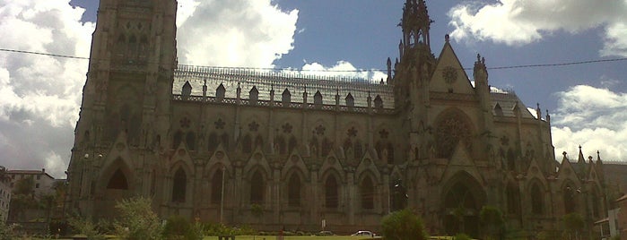 La Basílica Del Voto Nacional is one of Quito.