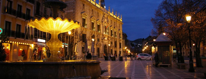 Plaza Nueva is one of Lugares - Granada.