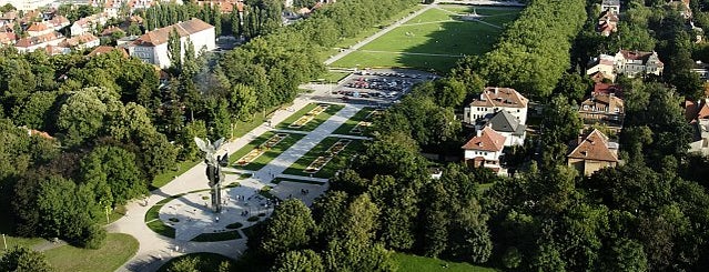 Jasne Błonia is one of Szczecin Top Places on Foursquare.