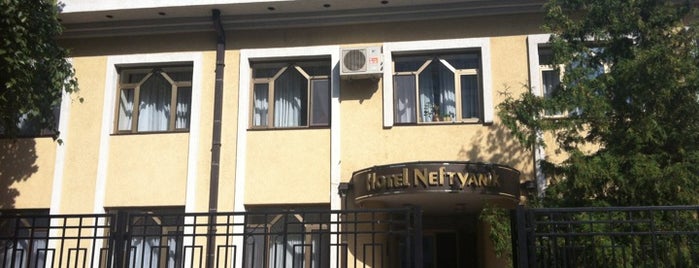 Бизнес-отель «Нефтяник» is one of Lugares favoritos de Dmitry.