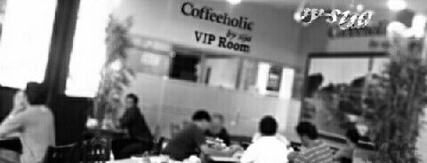 Coffeeholic is one of Mal Panakkukang & Panakkukang Square Makassar.