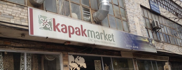 kapak market is one of Bünyamin'in Beğendiği Mekanlar.