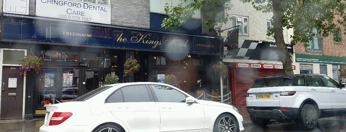 The King's Ford  (Wetherspoon) is one of Carlさんのお気に入りスポット.