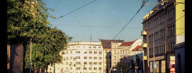 Poštovská (tram) is one of Tramvajové zastávky v Praze (díl první).