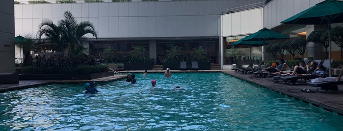 Pool Side, Level 10 @ Double Tree Hilton is one of My Favourite Area 2.