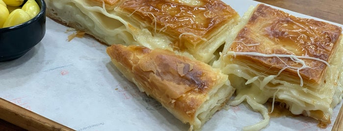 Bülent Börekçilik is one of Istanbul Street Food.