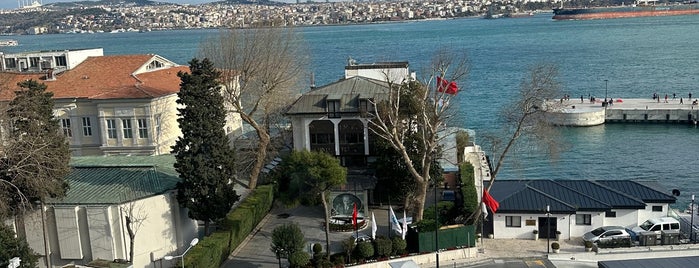 ZEBRA Lounge Port is one of Istanbul Shisha ( Nargile ).