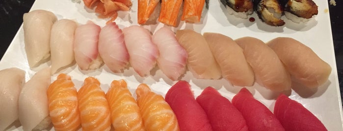 Sushi City is one of Orte, die Spencer gefallen.