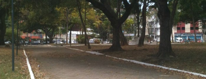Praça Lord Cochrane is one of Lugares favoritos de Paulo.