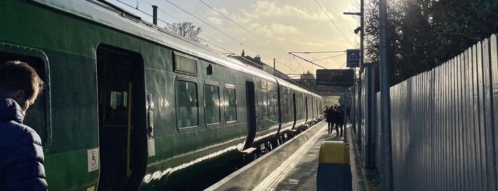 Malahide Railway Station is one of Dublin, Irlanda.