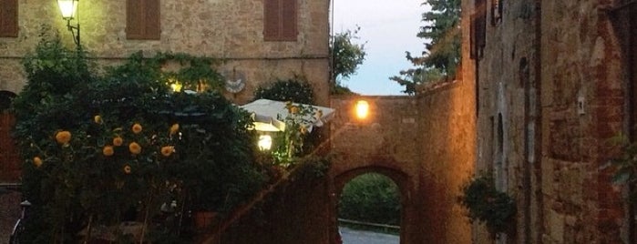 Trattoria Latte di Luna is one of When in Tuscany.