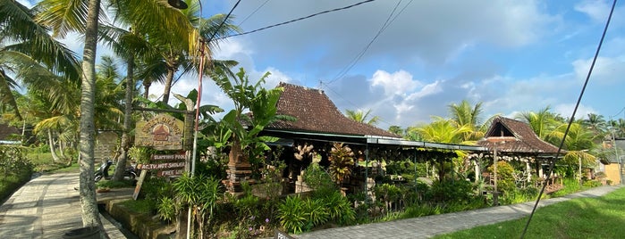 Sweet Orange Warung is one of Bali.