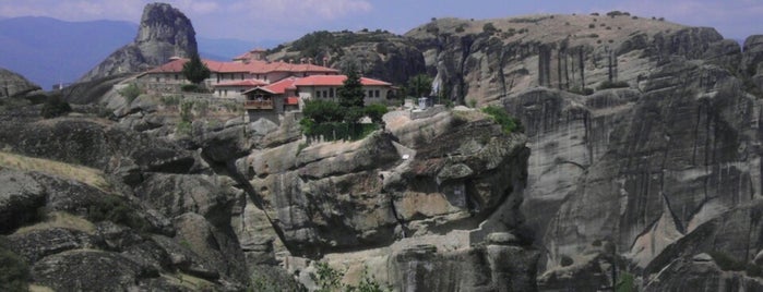 Moní Agías Triádos is one of Meteora.