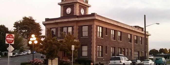 Old Georgetown City Hall is one of Lugares favoritos de Bill.