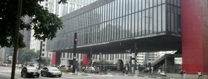 Museu de Arte de São Paulo (MASP) is one of Meus Lugares Favoritos.