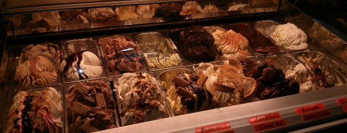 Το Παγωτό της Φαλταΐνας is one of marizaさんの保存済みスポット.