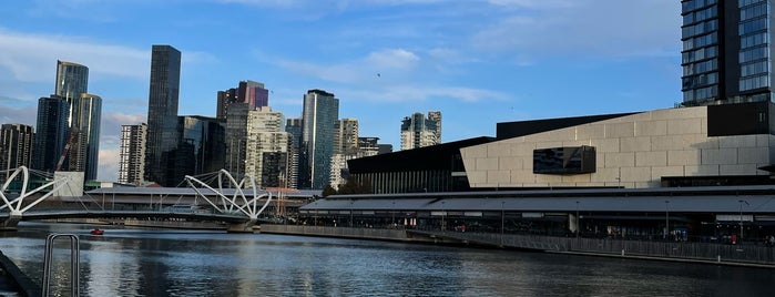 South Wharf Promenade is one of Tianpaoさんのお気に入りスポット.