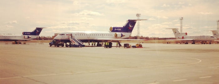 Izhevsk Airport (IJK) is one of aeroportos.