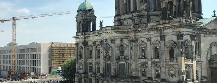 Berliner Institut für Gesundheitsforschung/ Berlin Health Innovations is one of Orte, die Impaled gefallen.