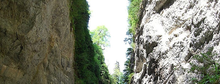 Гуамское ущелье is one of Lieux qui ont plu à Maria.