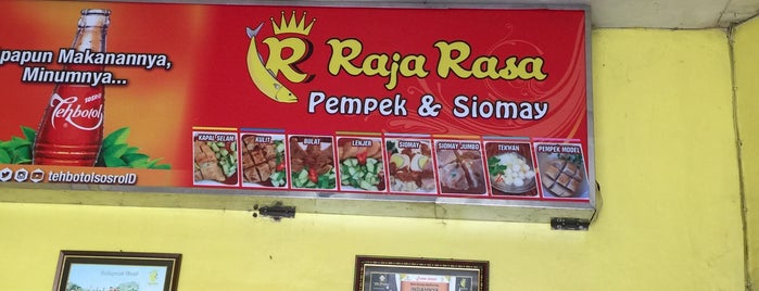 Pempek & Siomay Raja Rasa is one of kuliner.