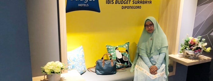 Ibis Budget Hotel is one of pijat surabaya panggilan.