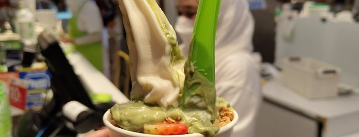 llaollao is one of Tempat yang Disukai IG @antskong.