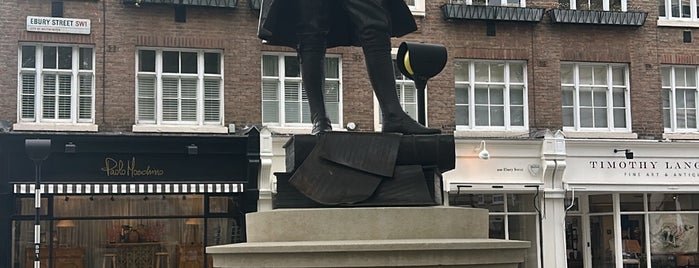 Mozart monument is one of London.