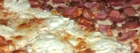 Pizzeria zampa is one of CAST. MANCHA ★Comer ★.