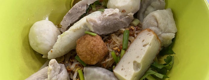 เจียงลูกชิ้นปลา is one of Food.