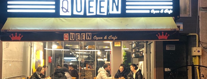 Queen Oyun Cafe is one of สถานที่ที่ Mine ถูกใจ.