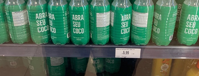 Natural da Terra is one of supermercados.