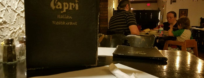 Capri Restaurant & Pizza is one of Dinner.