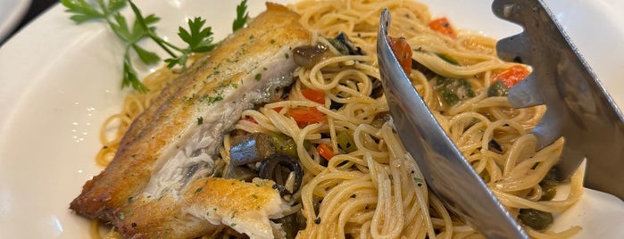 Italianni's is one of 20 favorite restaurants.
