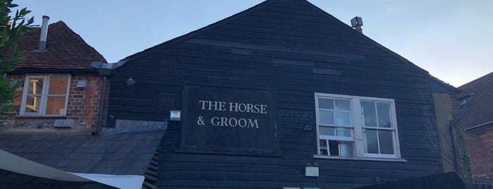 The Horse and Groom is one of Lugares favoritos de Carl.
