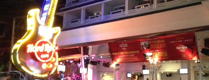 Hard Rock Cafe Phuket is one of Renk'in Beğendiği Mekanlar.