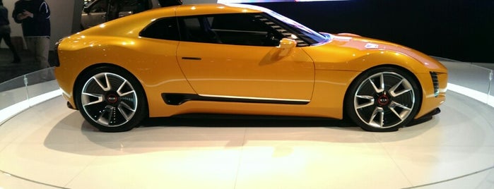 32nd Annual Atlanta International Auto Show is one of Lieux qui ont plu à Naveen.