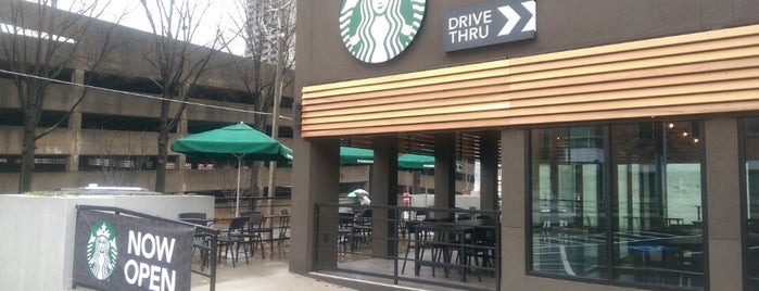 Starbucks is one of Lugares favoritos de ATL_Hunter.