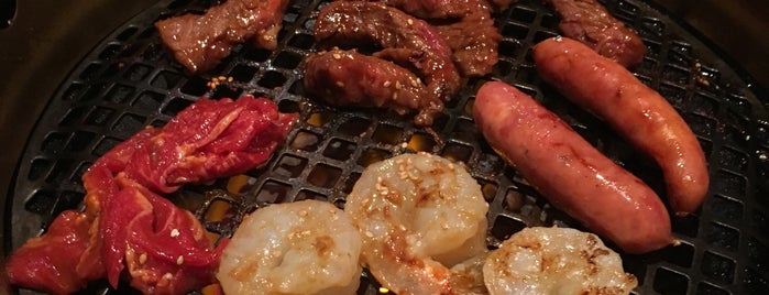 Gyu-Kaku Japanese BBQ is one of Rj'ın Beğendiği Mekanlar.