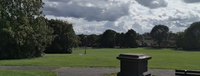 Betts Park is one of Penge.