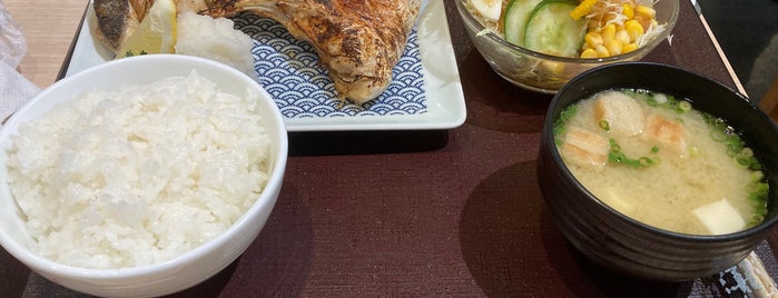 海鮮丼 日の出 is one of 行ってみたいリスト.