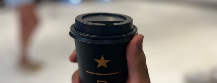 Starbucks Reserve is one of Nouf'un Beğendiği Mekanlar.