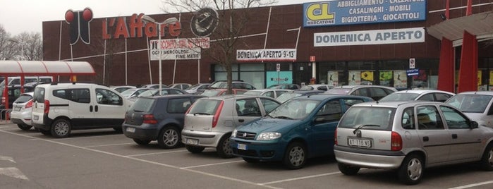 L' Affare E' Supermarket is one of Reggio Emilia 근처식당.